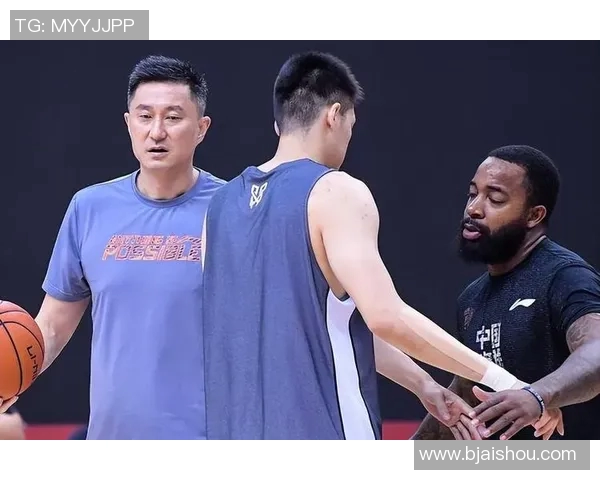 2015年11月8日广东队与上海队精彩全场回放重温篮球经典对决瞬间