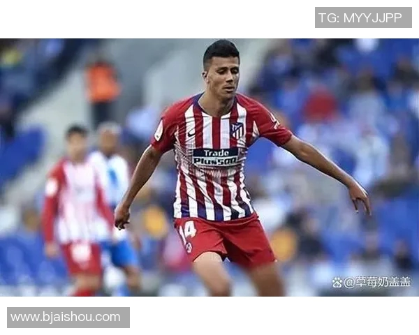 罗德里在球场上的精彩表现与战术价值解析