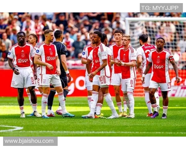 精英队与阿贾克斯的巅峰对决谁将赢得这场足球盛宴