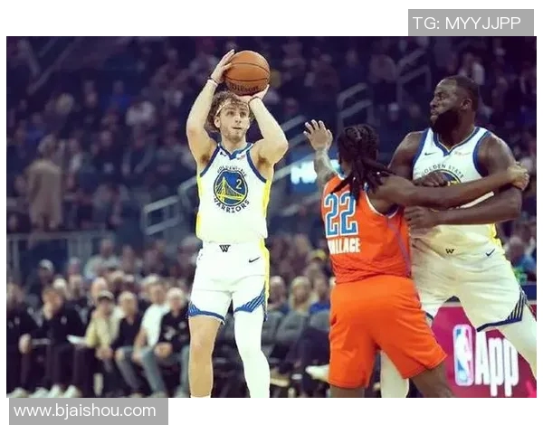 2016赛季勇士与雷霆激战赛程回顾与精彩瞬间分析