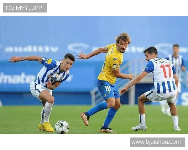 沙维什与费雷拉激战正酣比分悬念令人期待