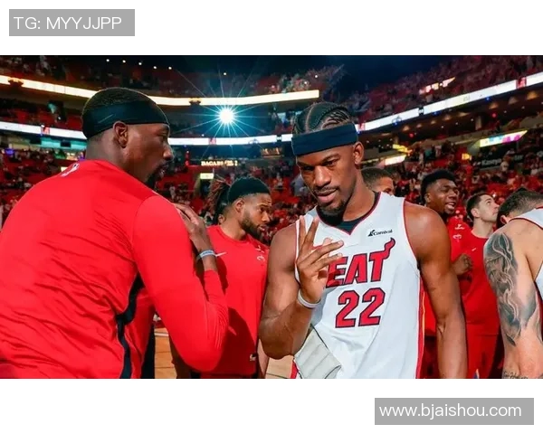 吉米巴特勒领衔热火队重返季后赛展现领袖风范与团队精神 吉米巴特勒领衔热火队重返季后赛展现领袖风范与团队精神